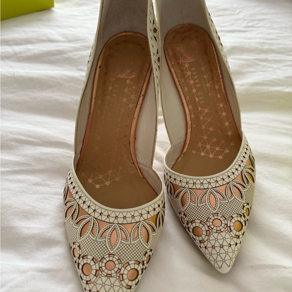 Ted baker White and Tan Women's Shoe